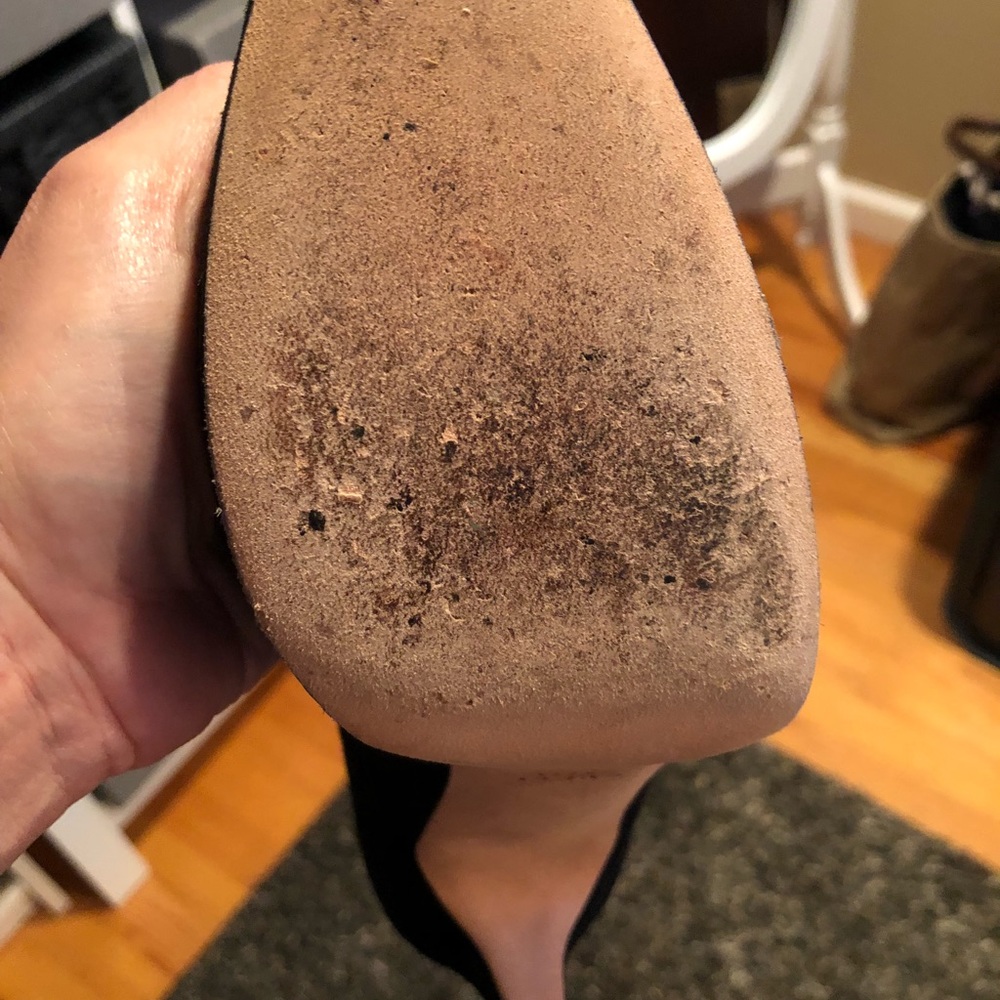 Suede Plain Pump. - image 4